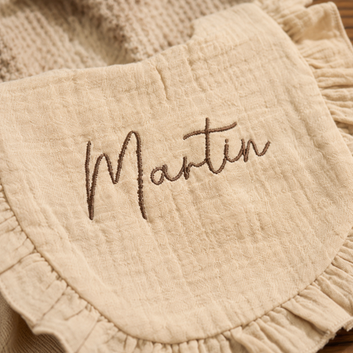 Personalized baby feeding bib for newborns and infants