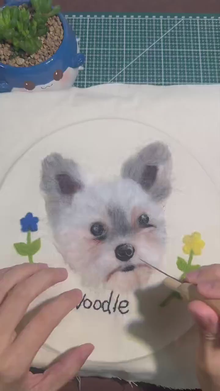 Mamaraya Personalized Felt Pet Portrait Hoop Art